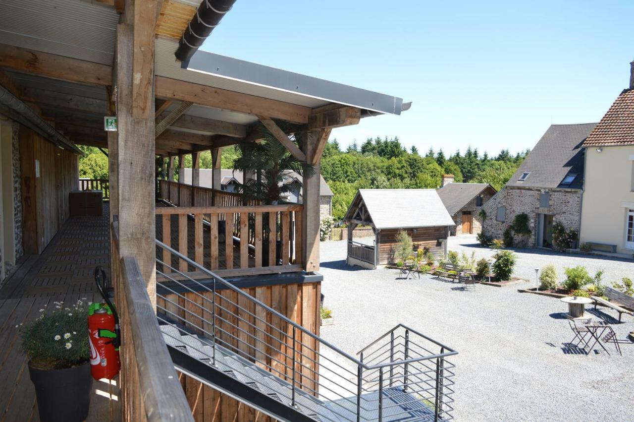 Gite De La Cour Campandré-Valcongrain Exterior foto